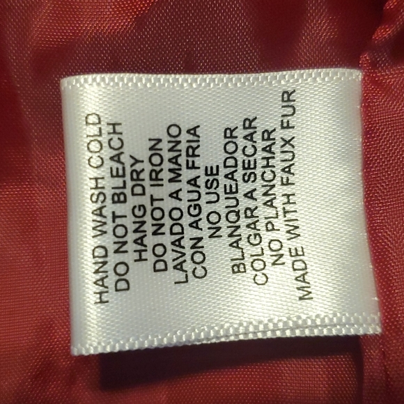 LOVE TREE FUR - Burgundy Feaux Fur Vest Size Small (Perfect  for Valentines) - Picture 9 of 9